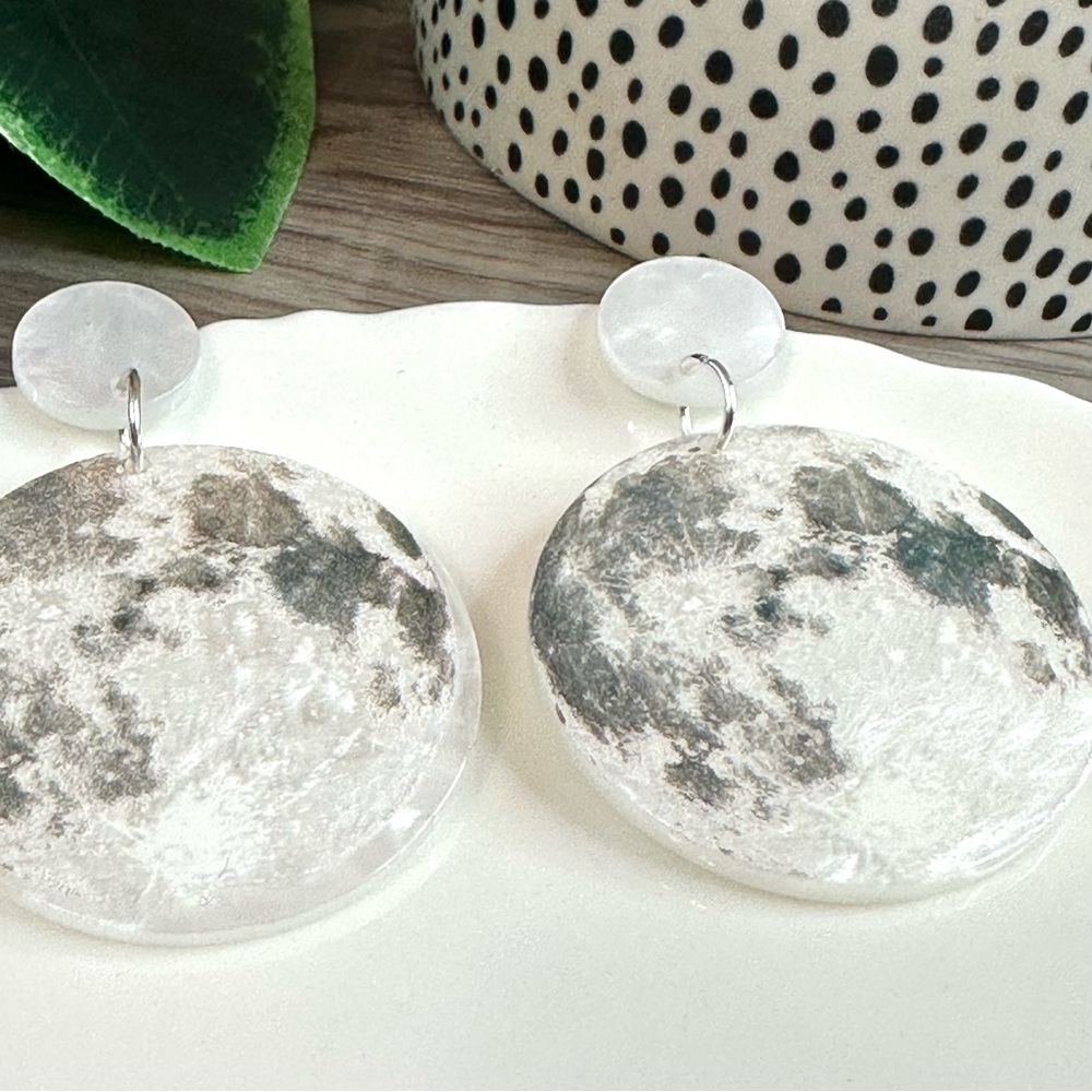 2/$30🌵 Full Moon Acrylic Earrings Night Sky Outer Space Jewelry Gift NEW - Picture 5 of 10